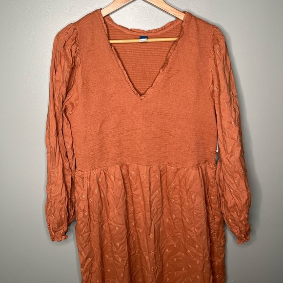 NWT Old Navy Smocked Eyelet Clip Dot Midi Dress - Warm Hickory - Picture 5 of 13